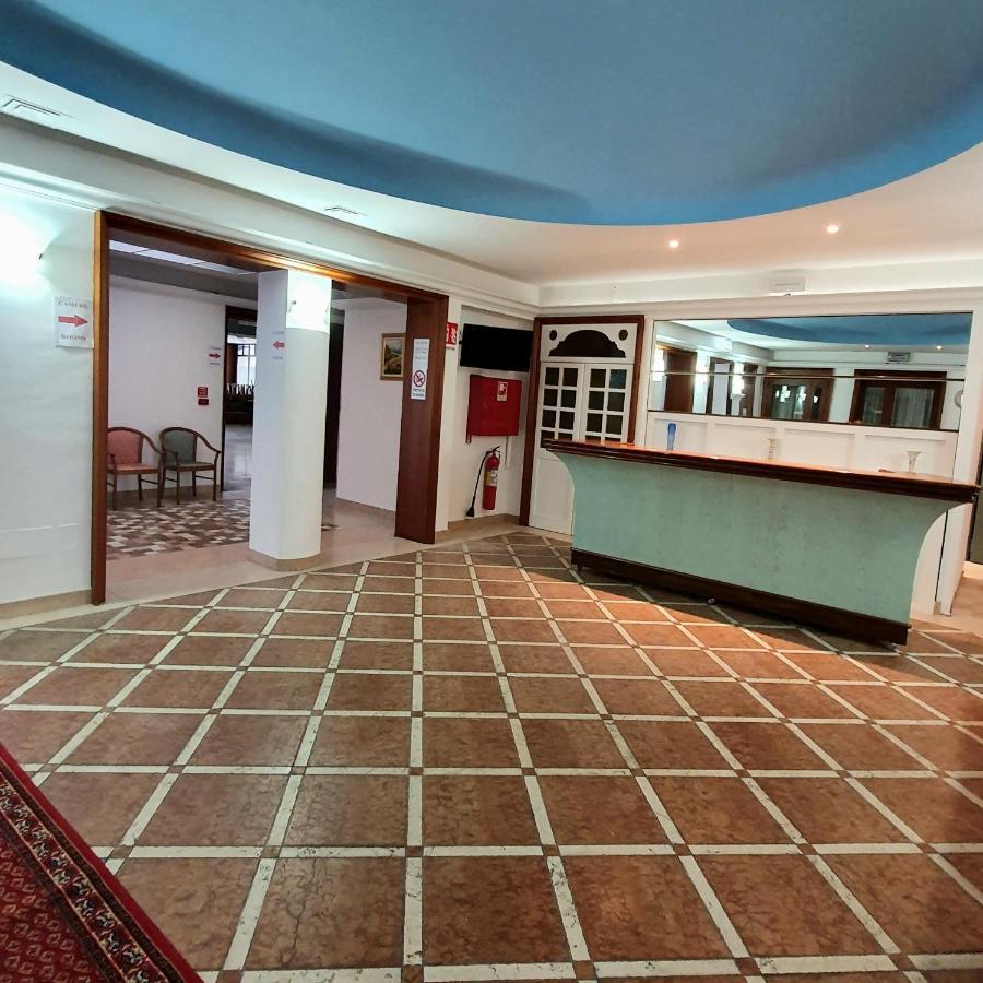 Hotel Perla Massa Lombarda ภายนอก รูปภาพ